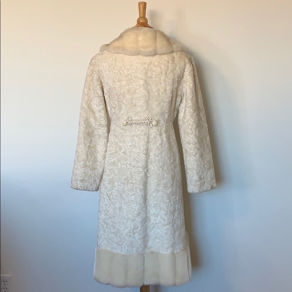 VINTAGE pristine cream faux fur coat - Picture 3 of 8